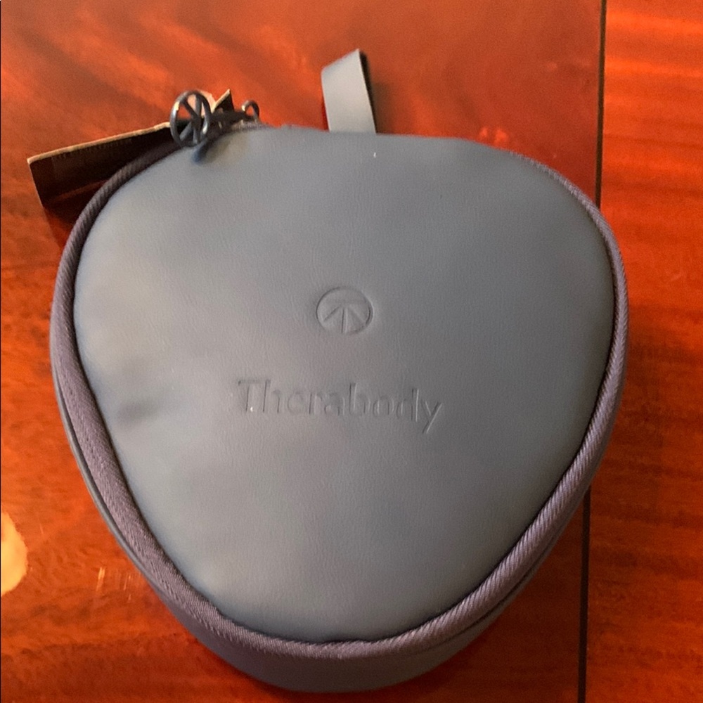 Therabody Navy Travel Pouch